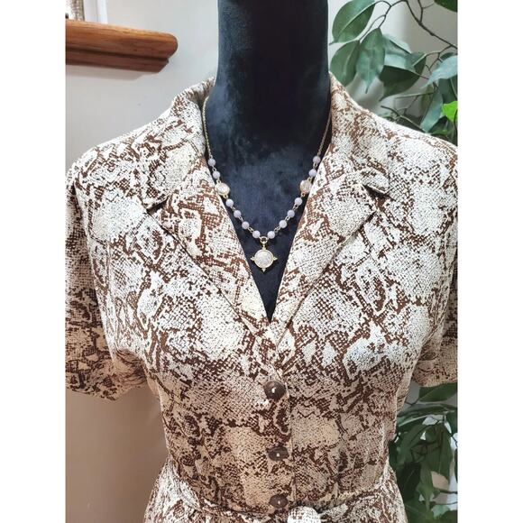Angle Women's White & Brown Polyester Collared Short Sleeve Knee Length Dress M - Picture 2 of 10